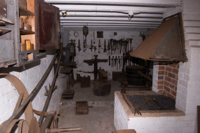 Blacksmiths forge Shugborough 021.jpg