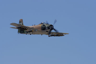 Douglas  Skyraider - Naked Fanny