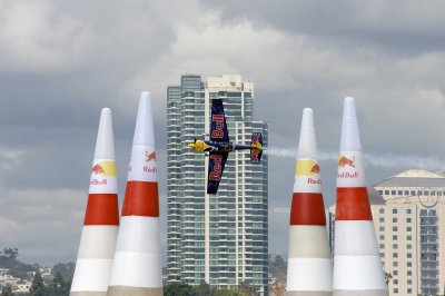 #2 Team Red Bull - Peter Besenyei