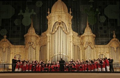 7.  The Philadelphia Boys Choir entertains.
