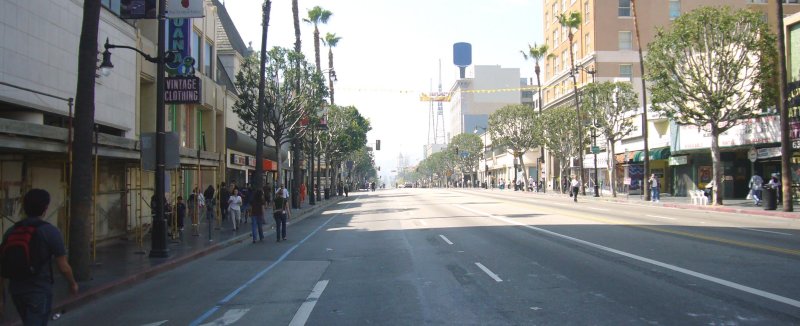 war protest Hollywood 3-17-07