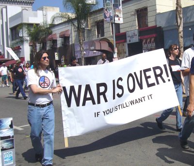 war protest Hollywood 3-17-07