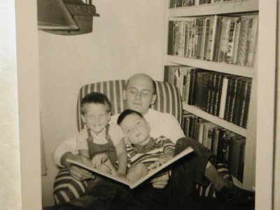  Dad reading to Fitch & John - @ Grampa & Gramma (Fitch &Muriel's)  Keonig Rd