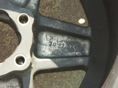911 RSR Magnesium Center-Lock Wheels - Size: 9Jx15 - p/n 911.361.041.00 - Photo 20