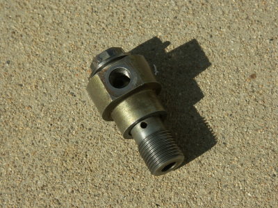 911 RSR Engine BOSCH MFI Pump Oil-Pressure Fitting - Photo 9