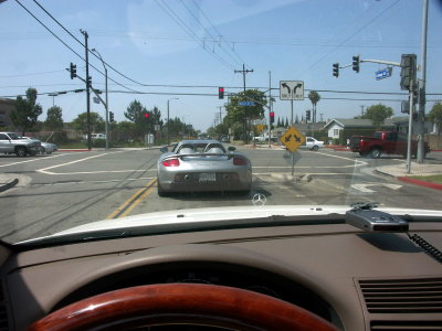 Driving around Costa Mesa in a Porsche Carrera GT - Pix 1