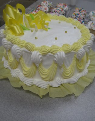 big yellow cake