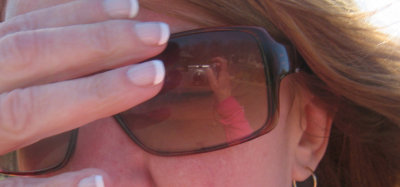manicure and glasses3 sp