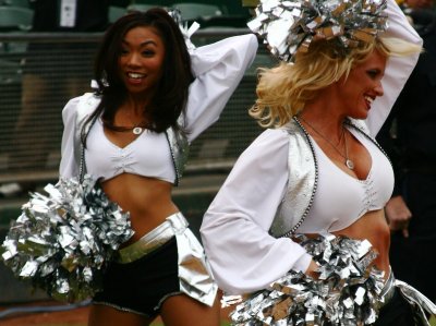 NFL Oakland Raiders cheerleader