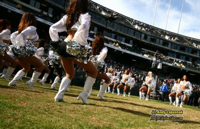 NFL Oakland Raiders cheerleaders