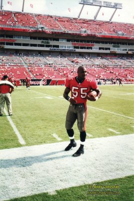 NFL Tampa Bay Buccanners' Derrick Brooks