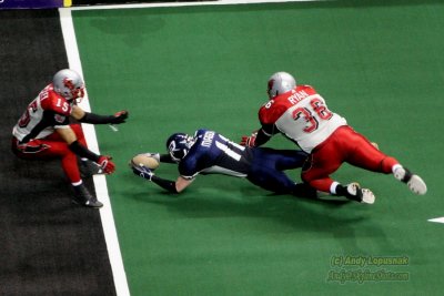 Chicago Rush WR Rob Mager scores a TD in spite of clearly getting tackled before reaching the goal line