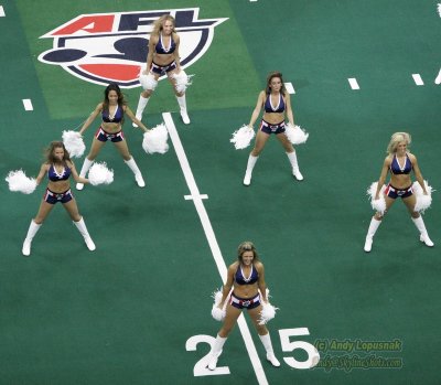 Columbus Destroyers cheerleaders
