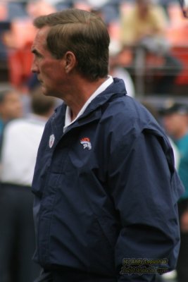 Denver Broncos head coach Mike Shanahan