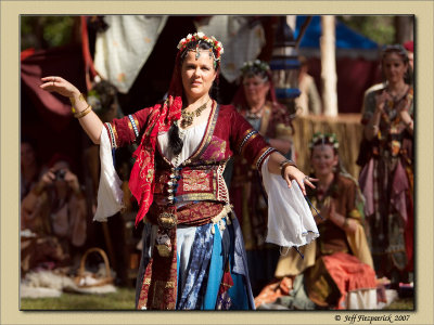 Abbey Medieval Tournament-2007 - Shuvani Romani Kumpania - 20.jpg