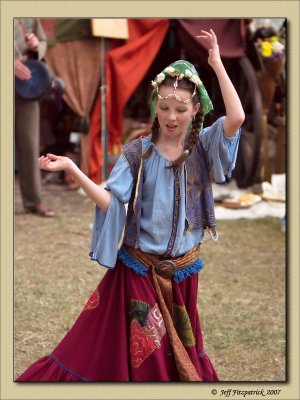 Abbey Medieval Tournament-2007 - Shuvani Romani Kumpania - 52.jpg
