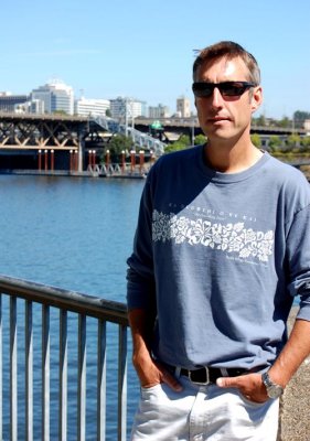 chris at the willamette river