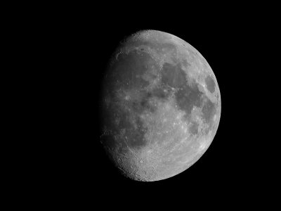 Waxing Moon1 9-22-07.jpg