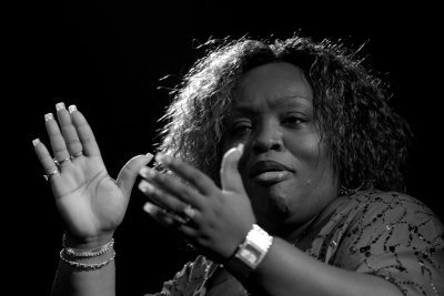 Sharrie Williams & the Wiseguys 6488.JPG
