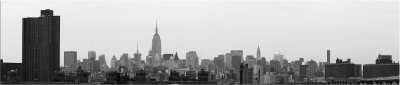 Panorama of Midtown Manhattan from the Brooklyn Bridge 7.jpg
