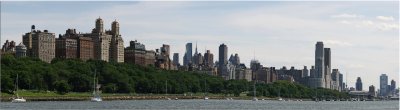 Panorama of West Side from Hudson River.jpg
