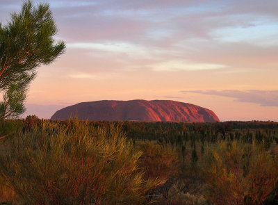 Uluru 2.jpg