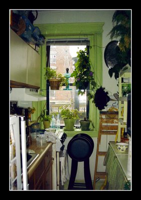 12-00 - Kitchen - Center