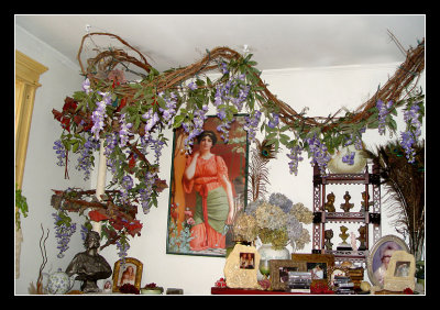 11-02 - Livingroom - far right side of lr - top half