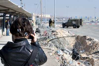 Documenting the occupation - Qalandia checkpoint