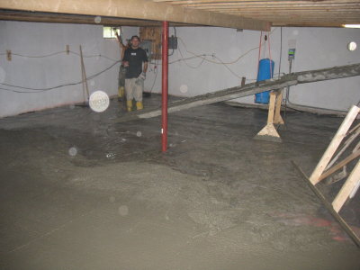 pouring, spreading