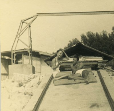 b30