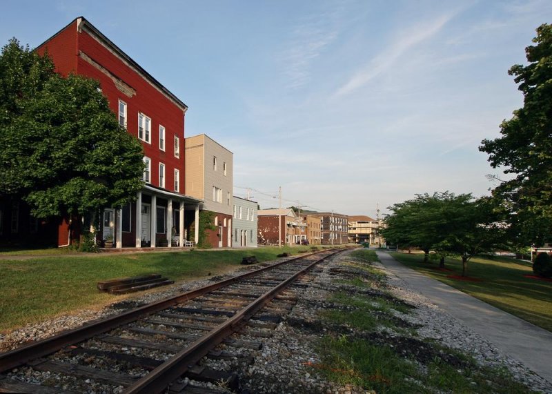 RR in town center with Eureka Store in background - 2007