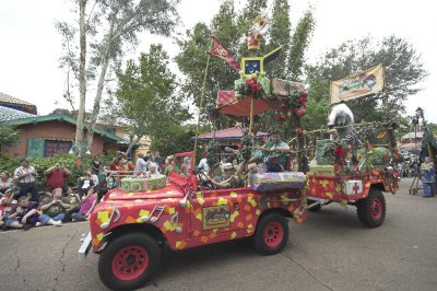 Parades_06_03.jpg