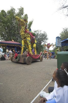 Parades_06_09.jpg