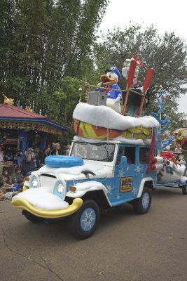 Parades_06_19.jpg