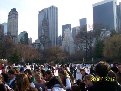 The Crowds of New York!!
