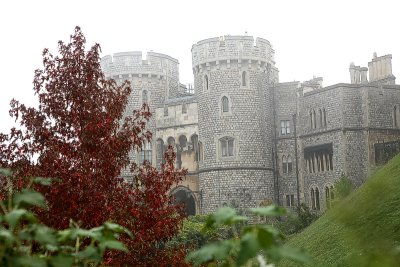 Foggy Windsor Castle.jpg