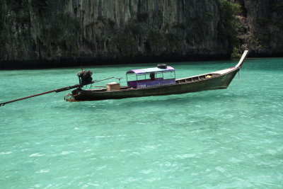 long tail boat.jpg