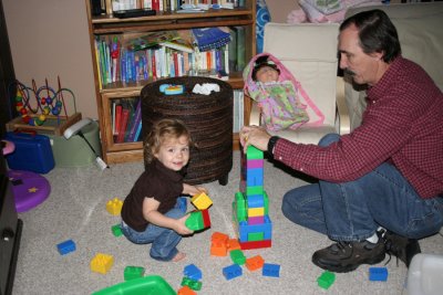 Emma and Pa building