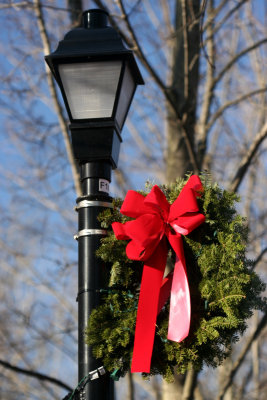 December 20, 2006Light and Wreath