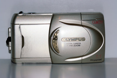 Olympus D490
