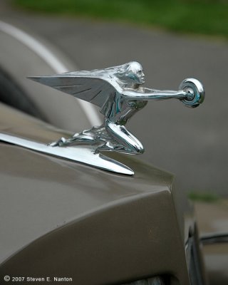 1935 Packard ornament