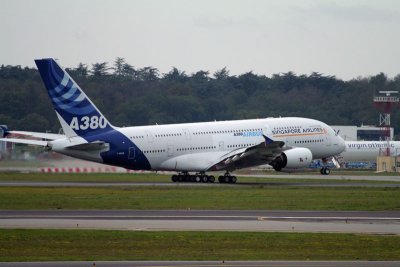 A380-841_001_FWWOW_02.jpg