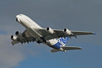 A380-841_001_FWWOW_03.jpg