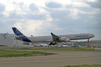 A340-642_FWWCA_02.jpg