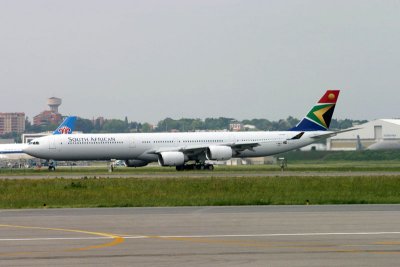 A340-642_FWWCG-_SAA.jpg