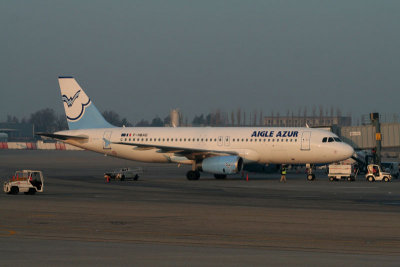 AAF_A320-233_FHBAD