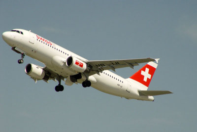 CRX_A320-214_HBIJI