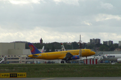 FOM_A320-232_FWWBS_ZKOJK