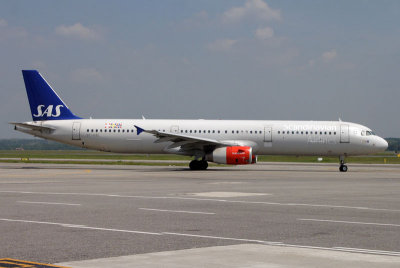 SAS_A321-231_OYKBL.jpg